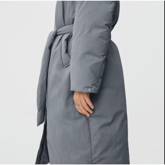 Everlane Womens The Duvet Puffer Coat Medium Blue Gray Down Long Belted NWT - Picture 4 of 13
